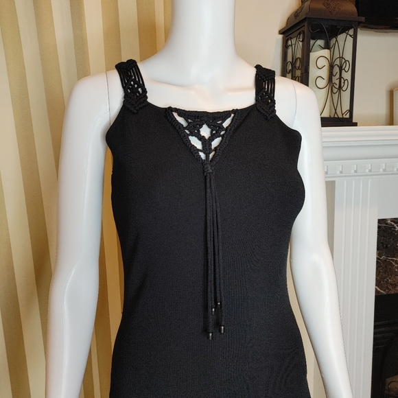 ESCADA STRETCH KNIT DRESS WITH CROCHET STRAPS/NECKLINE. BLACK 34/ US 4 - Picture 4 of 7